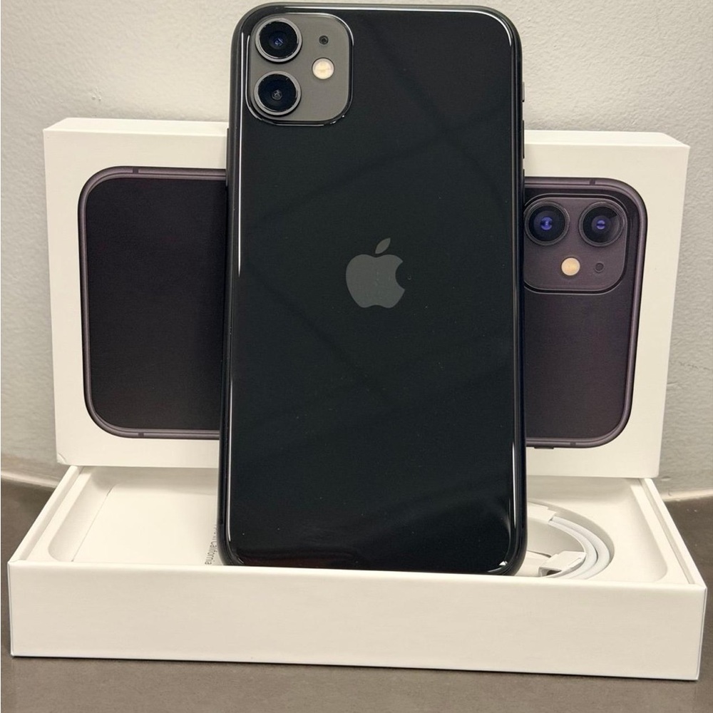 Apple iPhone 11 128GB - Sleek Black Finish